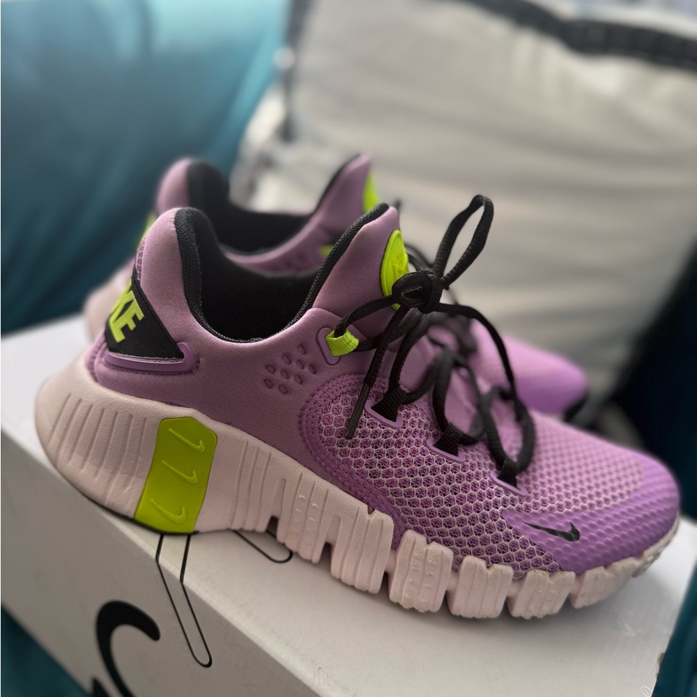 Nike metcon 4 Lavender and Lime Athletic Shoes